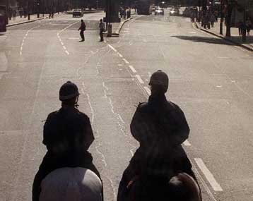 Ασυγκίνητοι οι Βρετανοί από την Ημέρα χωρίς αυτοκίνητο<I>«Απάντησαν» με μποτιλιαρίσματα!