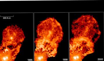 To Hubble φωτογραφίζει την εξέλιξη ενός συστήματος αστέρων