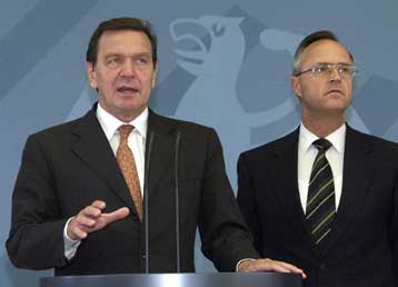 Μικρή υποχώρηση των τιμών του πετρελαίου την Παρασκευή<I>Η αγορά κοιτά προς τις ΗΠΑ</I>