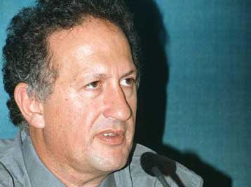 Πλήρη κάλυψη παρέχει η κυβέρνηση στον Κ.Σκανδαλίδη