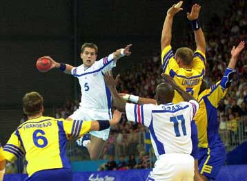 Χάντμπολ ανδρών – Συναρπαστικοί αγώνες και μεγάλα σκορ στο Ολυμπιακό τουρνουά