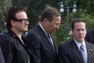 Ο Μπόνο υπέρ της μείωσης του χρέους των 40 φτωχότερων χωρών του κόσμου