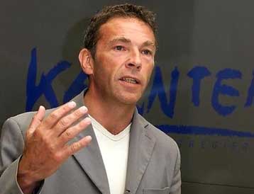 Περιορισμό του αριθμού των ξένων που ζουν στη χώρα ζητά Ελβετός πολιτικός