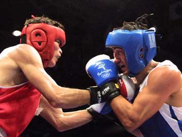 Στους «8» Τιγκράν Ουζλιάν με 17-15 επί του Σχαχ στα 60κ.