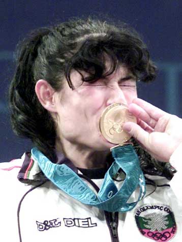 Νέο σίριαλ αποβολής ομάδας της άρσης βαρών, αυτήν τη φορά της Βουλγαρίας