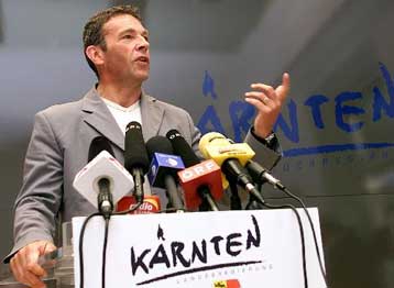 Ο Χάιντερ απειλεί να στείλει 48 Κοσοβάρους σε στρατόπεδο «συγκέντρωσης»