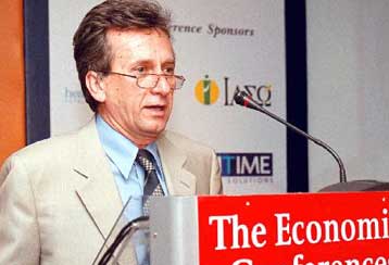 Απρόβλεπτο πλεόνασμα αλλά και απρόβλεπτες δαπάνες στον προϋπολογισμό