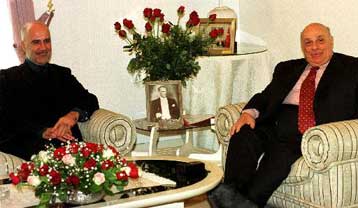 Ικανοποιημένος με τις εξελίξεις στο Κυπριακό δήλωσε ο Ντενκτάς μετά τη συνάντησή του με τον Ντε Σότο