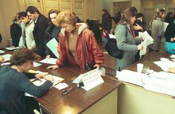 «Μάχη» αναμένεται να δώσουν οι υποψήφιοι δάσκαλοι και καθηγητές στις εξετάσεις του ΑΣΕΠ