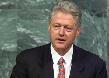 Στο Μαυροβούνιο o Μιλόσεβιτς<i>Αυστηρή προειδοποίηση Κλίντον για νοθεία στις εκλογές</i>