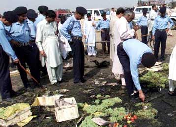 Προσαγωγές υπόπτων για την πολύνεκρη έκρηξη στο Ισλαμαμπάντ