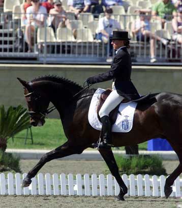 Σε τροχιά μεταλλίου η Αντικατζίδη  <I>Πήρε την τρίτη θέση στο ντρεσάζ</I>