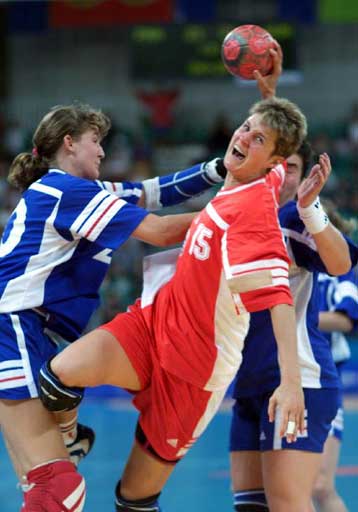 Νίκες για τα φαβορί στο χάντμπολ γυναικών