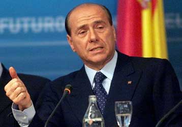 Συμμαχία Μπερλουσκόνι – Μπόσι για περισσότερες εξουσίες στον ιταλικό Βορρά