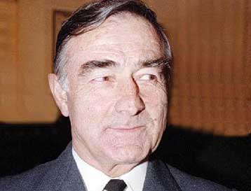 Ο Αθ.Τζογάνης στο τιμόνι της ΥΠΑ