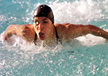 Τριακοστή η Ζαμπία Μελαχροινού στα 200μ. πεταλούδα