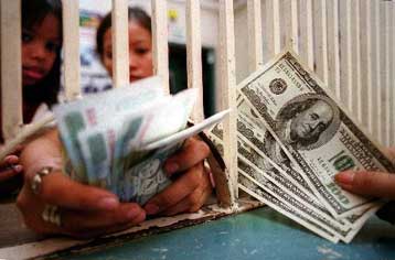 Το αδύναμο ευρώ «κάνει καλό» στην Ευρωπαϊκή Οικονομία, υποστηρίζει η Fed