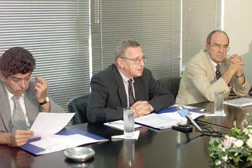 Σαρανταοκτάωρη απεργία προγραμματίζουν για Τετάρτη και Πέμπτη οι εργαζόμενοι στα ΕΛΠΕ