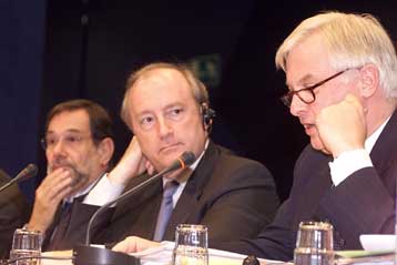 Ερευνα καταδεικνύει την περιορισμένη επιρροή της ΕΕ σε παγκόσμιο επίπεδο