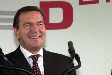 Κατά της φορολόγησης της χρήσης του Ιnternet τάχθηκε ο Σρέντερ