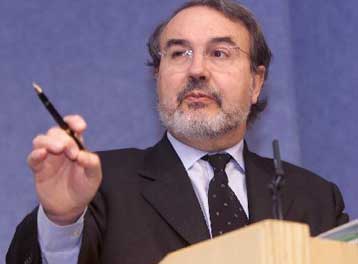 Κίνηση στήριξης του ευρώ προαναγγέλλει ο Σόλμπες