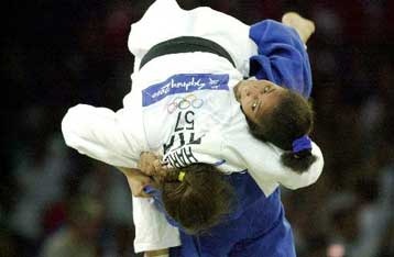 Η Ισπανίδα Φερνάντεθ πήρε το χρυσό στην κατηγορία 57κ. στο τζούντο