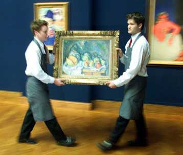 Ατόπημα η δημοπράτηση φωτογραφίας νεκρού παιδιού στο eBay