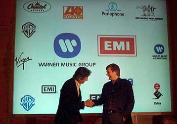 Υστατη προσπάθεια από EMI και Time Warner για να περάσουν το «σκόπελο» της ΕΕ