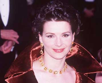 Η Ζιλιέτ Μπινός στο Μπρόντγουεϊ