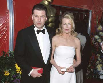 Εγκαταλείπει τις ΗΠΑ το ζεύγος Μπάλντουιν, αν εκλεγεί ο Μπους