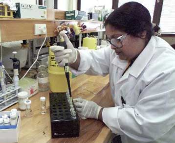 Ελπιδοφόρα αποτελέσματα από εμβόλιο για τον έρπητα, αλλά μόνο για τις γυναίκες