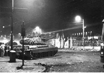 Η εξέγερση του Πολυτεχνείου θέμα λογοτεχνικού διαγωνισμού για 18η χρονιά