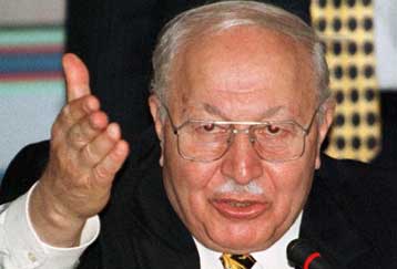 Το τέμενος στην Αθήνα αντάλλαγμα για την επαναλειτουργία της Χάλκης, σύμφωνα με τον Ερμπακάν