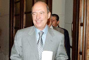 Συναγερμός στην κυβέρνηση για τη δημοσιονομική σταθερότητα το 2001