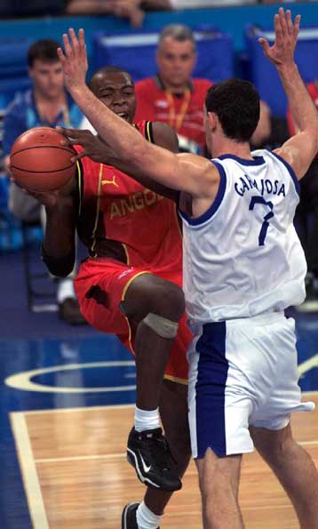 Η Ισπανία 64-45 την Ανγκόλα