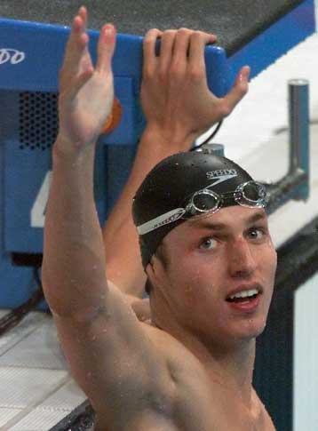 Παγκόσμιο ρεκόρ στα 200 μ. ελεύθερο από τον Φαν ντε Χούντεμπαντ