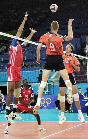 Ξεκίνησε και το τουρνουά βόλεϊ με νίκη της Ρωσίας επί της Γιουγκοσλαβίας