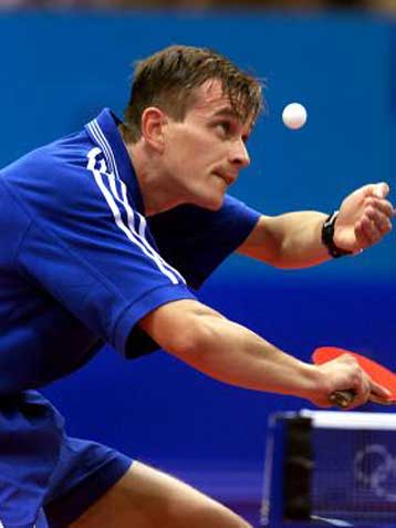 Με… το δεξί ο Κρεάνγκα στο απλό τού πινγκ πονγκ