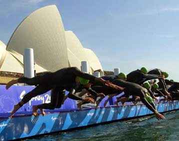 Την 33η θέση κατέκτησε ο Κρομμύδας στο τρίαθλο – Το χρυσό πήρε ο Καναδός Γουίτφιλντ