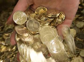 Τα 15 δισ. δρχ. θα φτάσει η επιβάρυνση του εξωτερικού χρέους από την άνοδο του δολαρίου