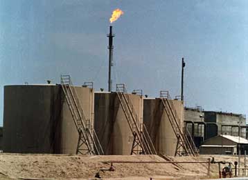 Σε νέα ύψη εκτόξευσε την τιμή του πετρελαίου η ανάμειξη των ΗΠΑ στη διαμάχη Ιράκ – Κουβέιτ