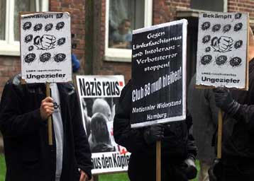 Η Γερμανία κρύβει τον πραγματικό αριθμό θυμάτων των νεοναζί, υποστηρίζουν γερμανικές εφημερίδες