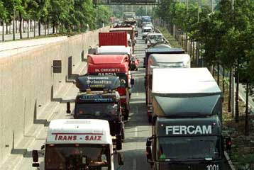 Χάος σε Ισπανία, Ιρλανδία και Πολωνία από τις κινητοποιήσεις για τα καύσιμα