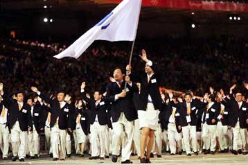 Δύο χώρες, μία σημαία – Ενωμένη η Κορέα στην έναρξη των Ολυμπιακών Αγώνων