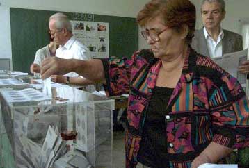 Στην αντιπoλίτευση οι μισοί δήμοι της ΠΓΔΜ