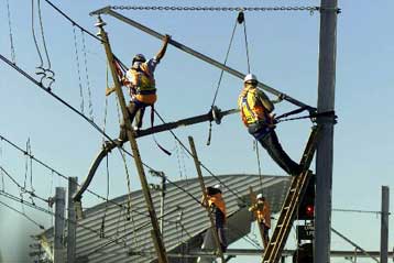 Δημοψήφισμα για τη μείωση των μεταναστών διχάζει τους Ελβετούς