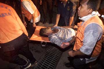 Τουλάχιστον 15 νεκροί από την έκρηξη που σημειώθηκε στο Χρηματιστήριο της Τζακάρτα