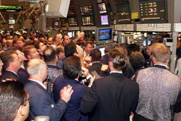 Mε διακυμάνσεις άνοιξε ο Nasdaq την Τετάρτη – Πτώση για τον Dow Jones