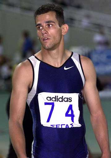 Απελαύνεται από το Σίδνεϊ ο Λένης για εισαγωγή και κατοχή αναβολικών!