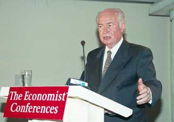 Η ΕΕ πιέζει για επιτάχυνση της εναρμόνισης της Κύπρου με το κοινοτικό κεκτημένο